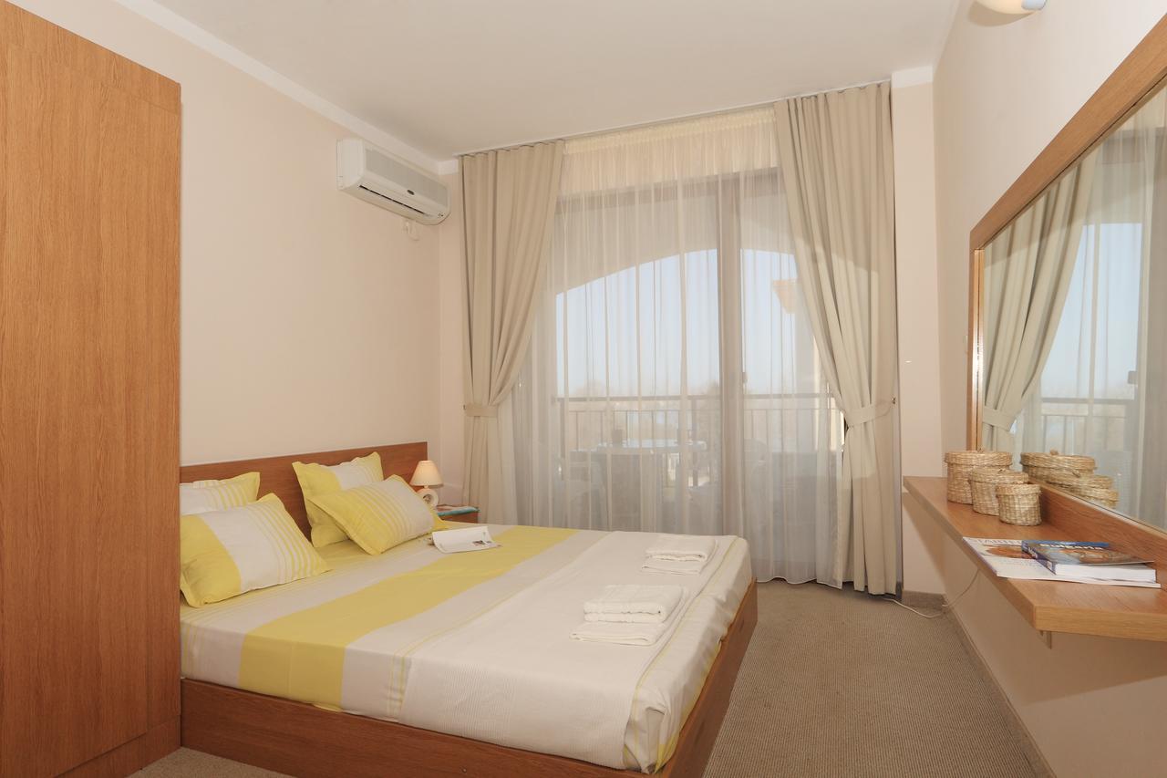 Bay Apartments Созополь Экстерьер фото
